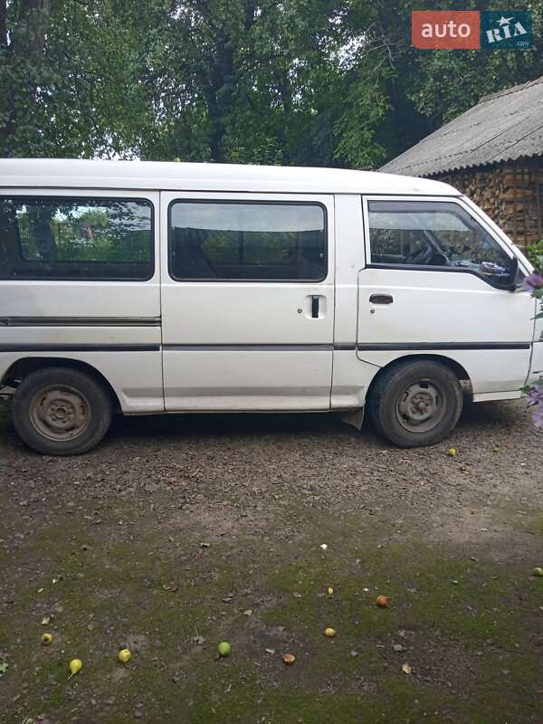 Мінівен Hyundai H 100 1996 в Мостиській