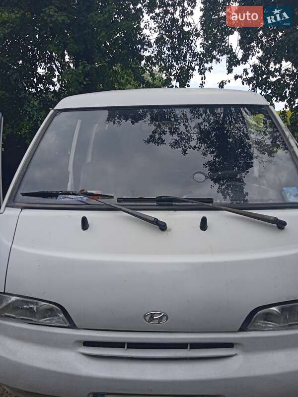 Мінівен Hyundai H 100 1996 в Мостиській