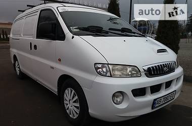 Вантажопасажирський фургон Hyundai H-1 2004 в Іллінцях