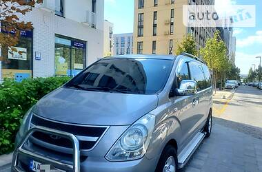 Минивэн Hyundai H-1 2012 в Киеве