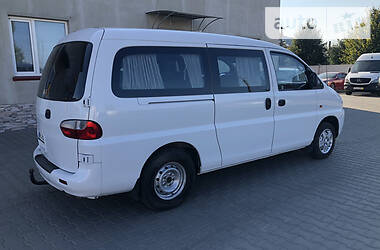 Минивэн Hyundai H-1 2004 в Луцке