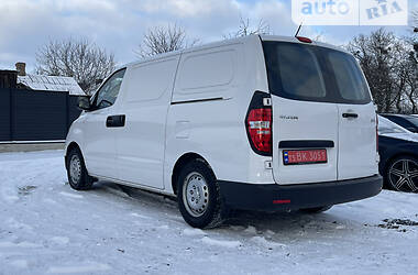 Минивэн Hyundai H-1 2016 в Луцке