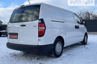 Минивэн Hyundai H-1 2016 в Луцке