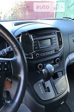 Универсал Hyundai H-1 2016 в 