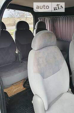 Минивэн Hyundai H-1 2006 в 