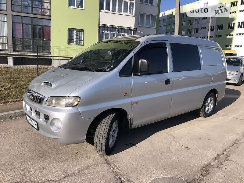 Грузопассажирский фургон Hyundai H-1 2004 в Львове