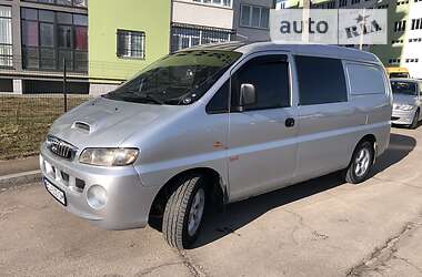 Грузопассажирский фургон Hyundai H-1 2004 в 