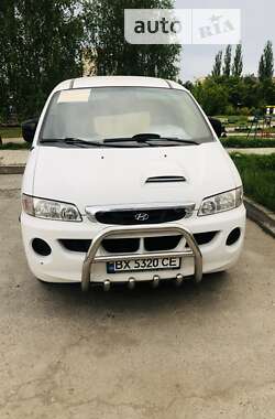 Мінівен Hyundai H-1 2004 в Кам'янець-Подільському