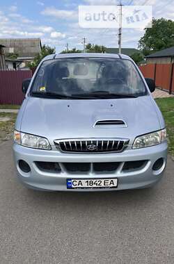 Вантажний фургон Hyundai H-1 2006 в Золотоноші