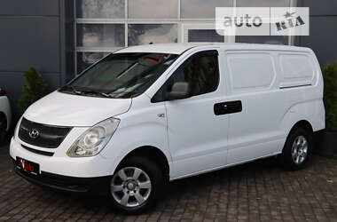 Грузовой фургон Hyundai H-1 2010 в Одессе