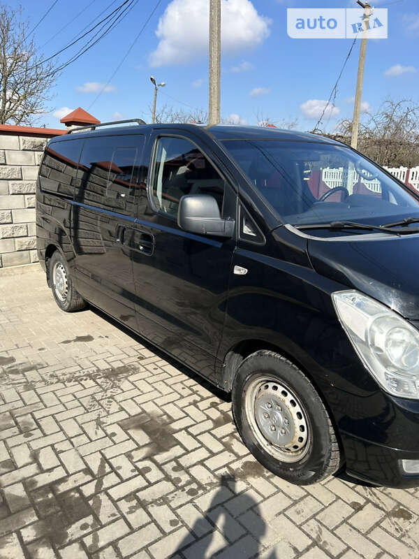 Мінівен Hyundai H-1 2011 в Ковелі