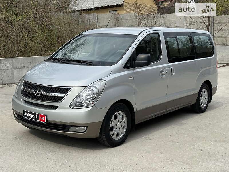 Минивэн Hyundai H-1 2008 в Киеве