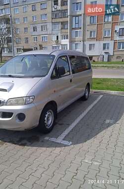 Минивэн Hyundai H-1 2005 в Червонограде