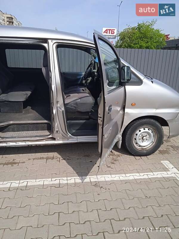 Минивэн Hyundai H-1 2005 в Шептицькому