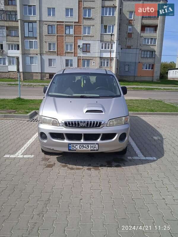 Минивэн Hyundai H-1 2005 в Шептицькому