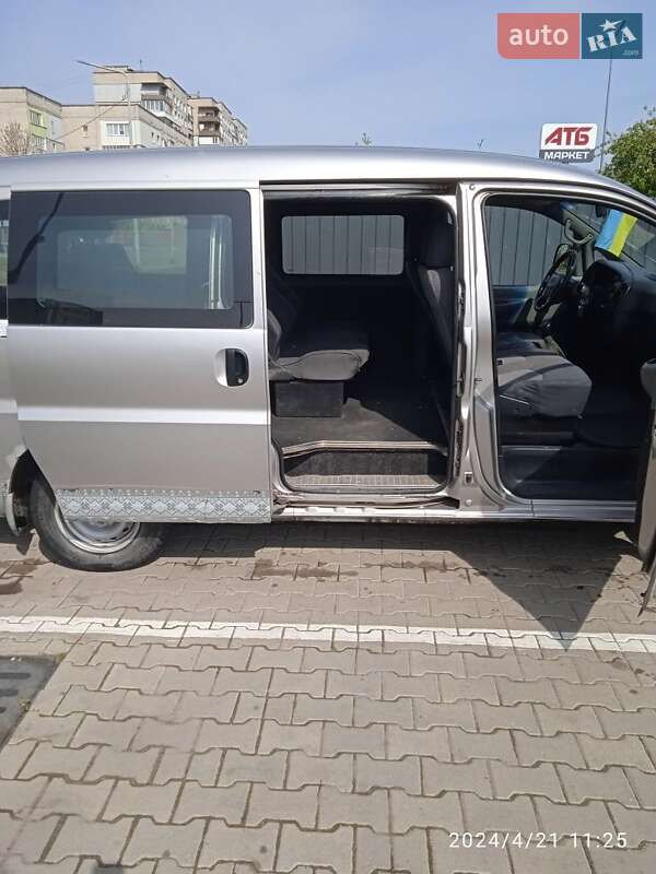 Минивэн Hyundai H-1 2005 в Шептицькому