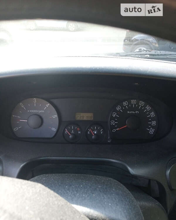 Грузопассажирский фургон Hyundai H-1 2005 в Бершади