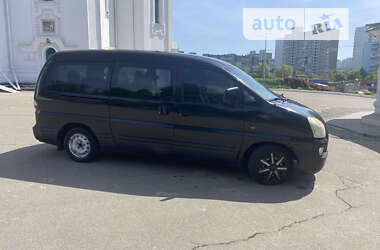 Минивэн Hyundai H-1 2007 в Киеве