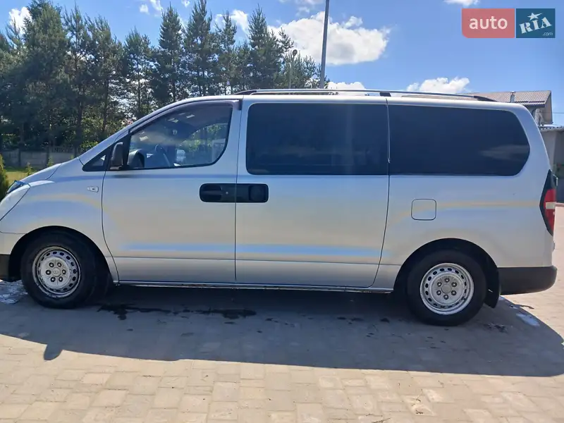 Минивэн Hyundai H-1 2008 в 