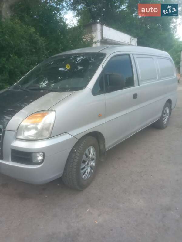Hyundai H-1 2007