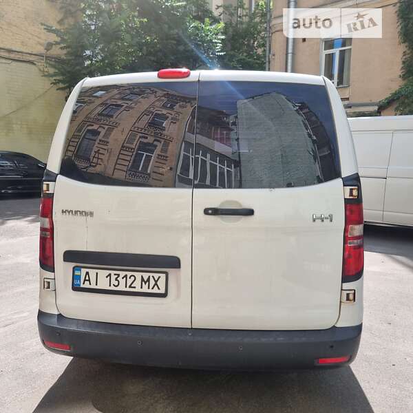 Грузовой фургон Hyundai H-1 2012 в Киеве