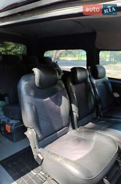 Мінівен Hyundai H-1 2001 в Дніпрі