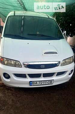 Мінівен Hyundai H-1 2004 в Новоукраїнці