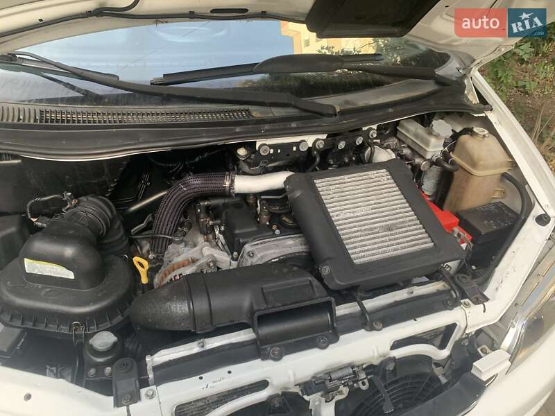 Мінівен Hyundai H-1 2007 в Одесі