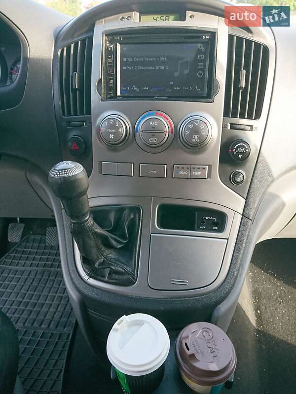 Минивэн Hyundai H-1 2011 в Ладыжине фото 13 Минивэн Hyundai H-1 2011 в Ладыжине