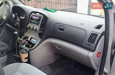 Минивэн Hyundai H-1 2012 в 