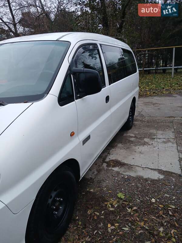 Минивэн Hyundai H-1 2006 в Одессе