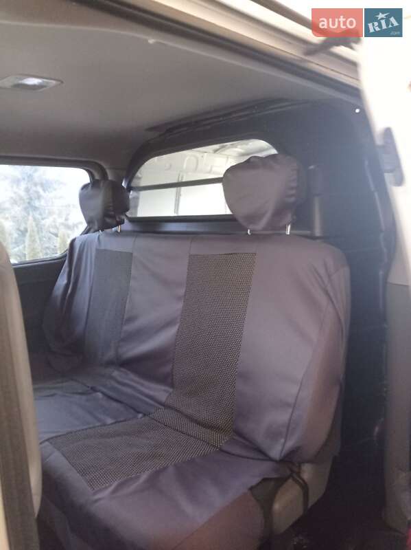 Мінівен Hyundai H-1 2013 в Хусті