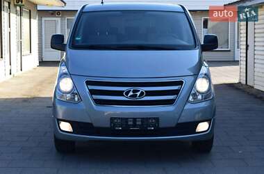 Мінівен Hyundai H-1 2015 в Ужгороді