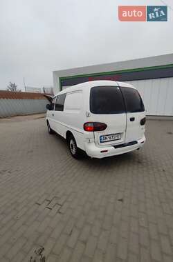 Минивэн Hyundai H-1 1999 в Житомире