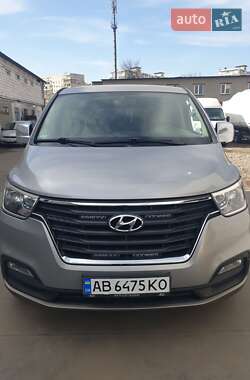 Минивэн Hyundai H-1 2019 в 