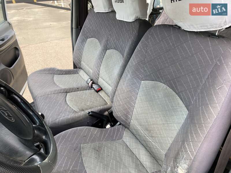Минивэн Hyundai H-1 2006 в Одессе