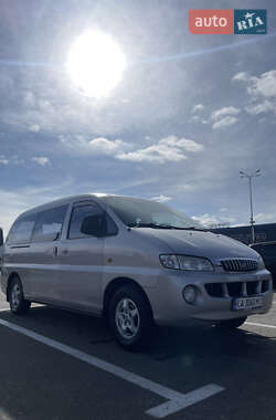 Минивэн Hyundai H-1 2002 в Киеве