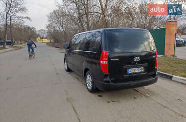 Минивэн Hyundai H-1 2008 в 
