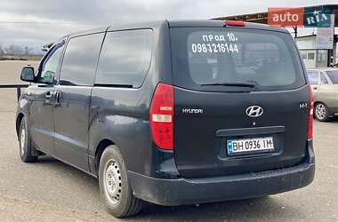 Минивэн Hyundai H-1 2010 в 