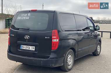 Минивэн Hyundai H-1 2010 в 
