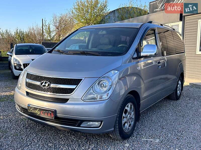 Hyundai H-1 2012
