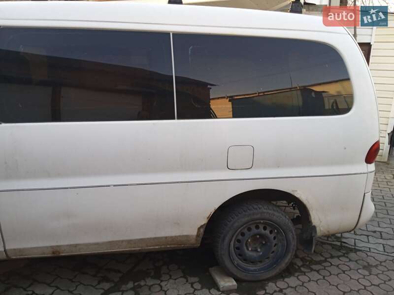 Минивэн Hyundai H-1 2000 в Ровно фото 6 Минивэн Hyundai H-1 2000 в Ровно