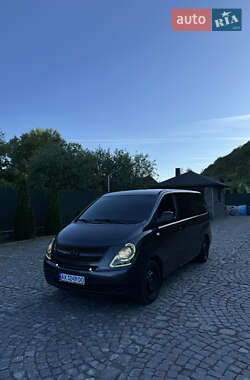 Минивэн Hyundai H-1 2008 в 