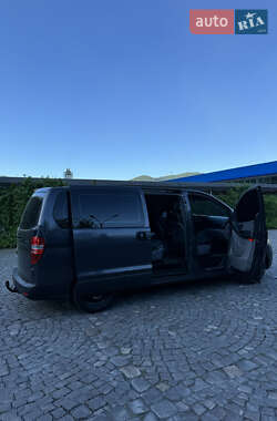 Минивэн Hyundai H-1 2008 в 