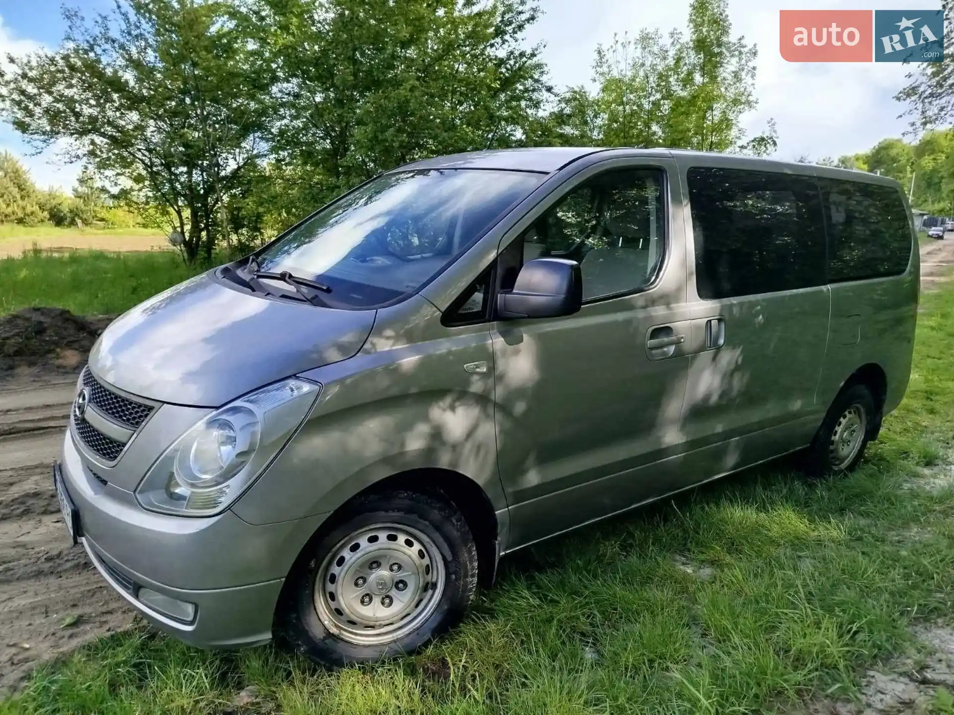 2011 Hyundai Starex (H-1) - мініатюра 2