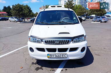 Мінівен Hyundai H-1 2004 в Одесі