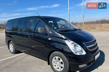 Минивэн Hyundai H-1 2011 в 