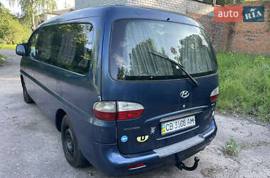 Минивэн Hyundai H-1 2005 в 