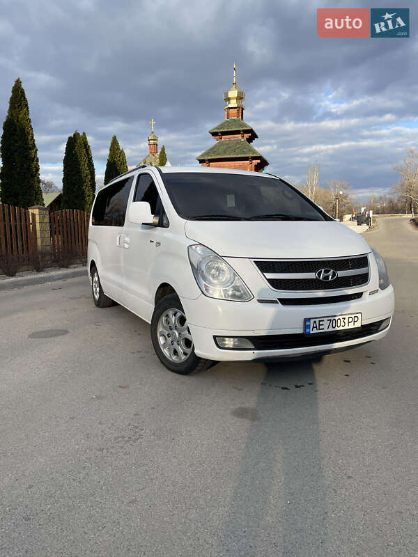 Мінівен Hyundai H-1 2008 в Дніпрі