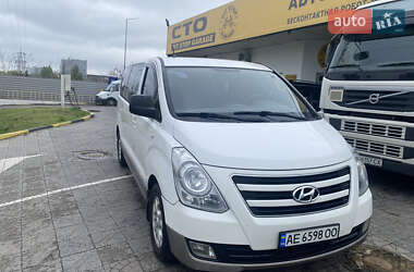 Минивэн Hyundai H-1 2013 в Днепре